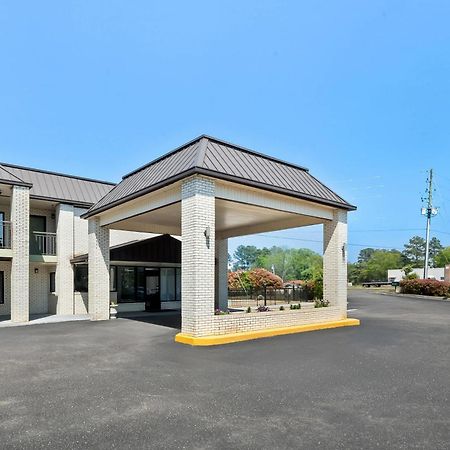 Quality Inn Raeford Buitenkant foto