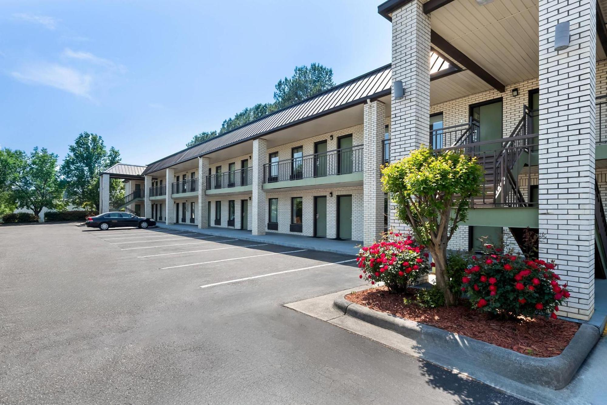 Quality Inn Raeford Buitenkant foto