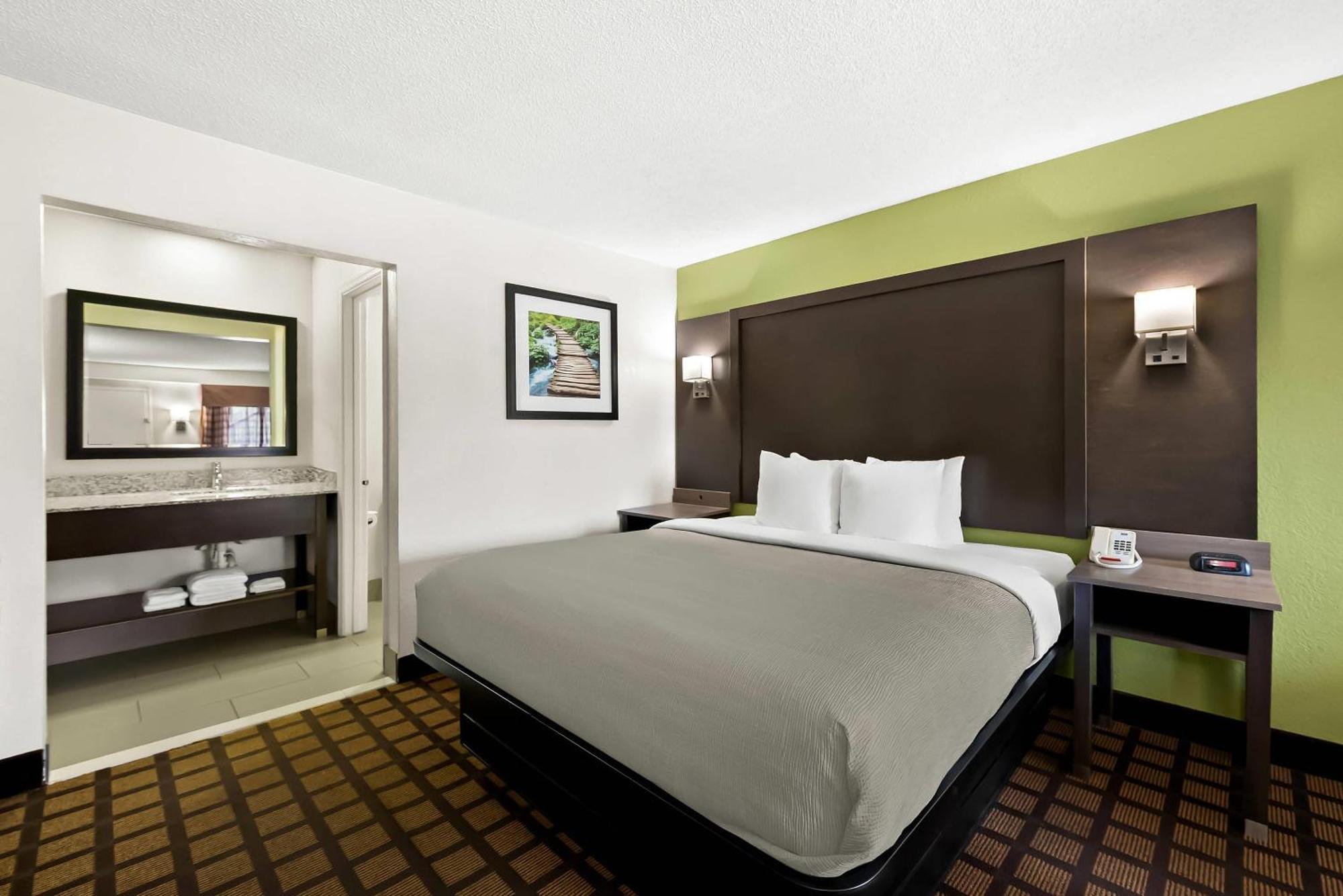 Quality Inn Raeford Buitenkant foto
