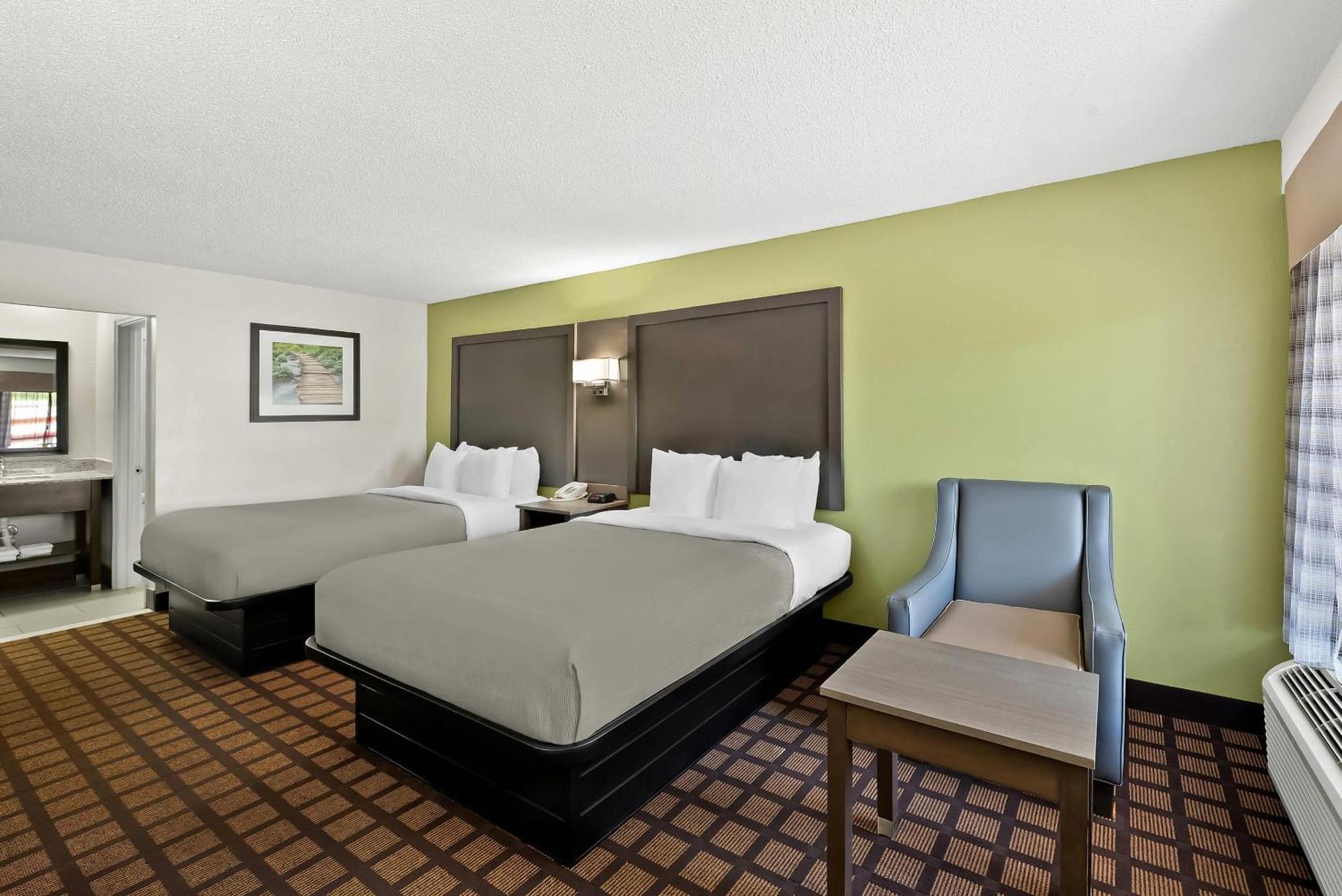 Quality Inn Raeford Buitenkant foto